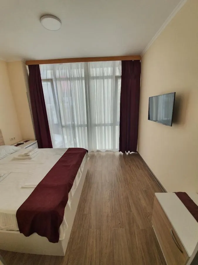 Blossom Hotel Батуми