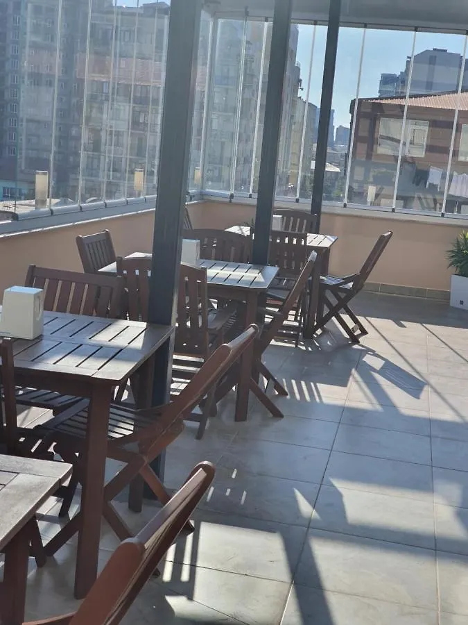 Blossom Hotel Батуми